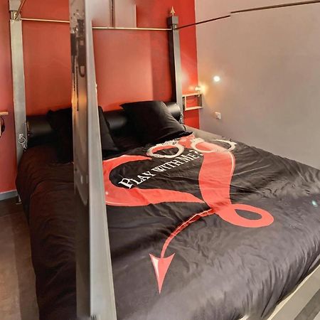 Le Donjon Villa Bdsm Port Nature Village Cap D'Agde Naturiste Dış mekan fotoğraf